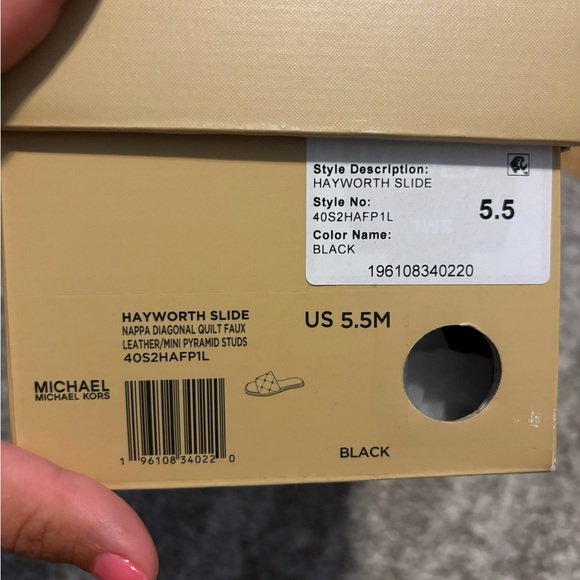 Michael Kors Hayworth Studded Slide Sandal in black size 5.5.  BRAND NEW - Picture 2 of 9